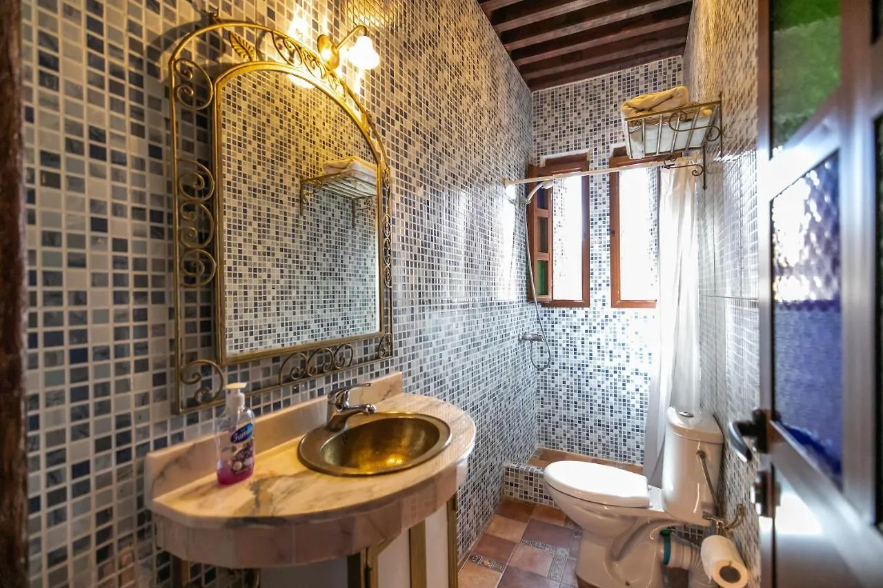****  Riad Mounana Fez Marruecos